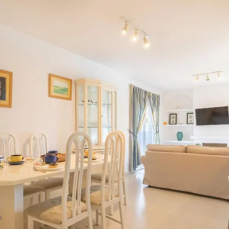 Parque Elviria Apartment *